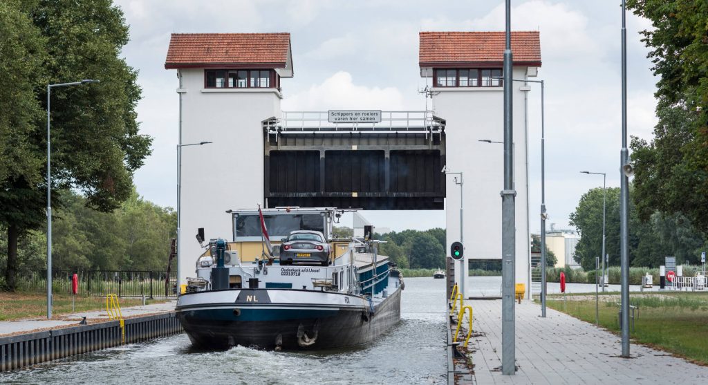 Sluis Eefde Twentekanaal. Foto: RWS