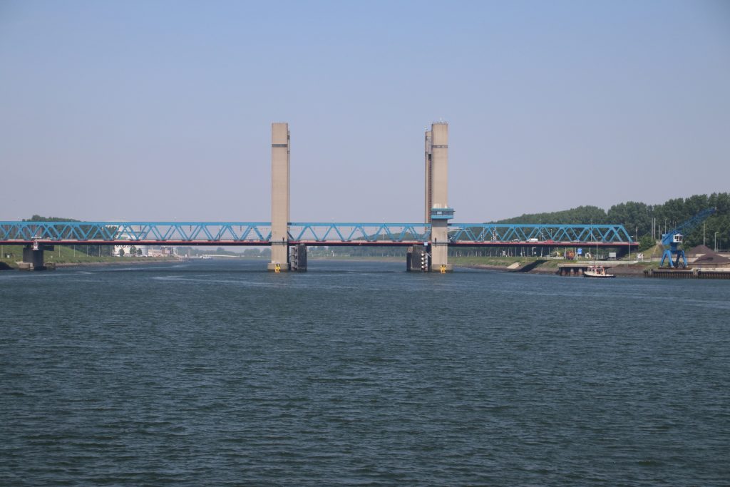 Calandbrug. Foto: iStock / André Muller