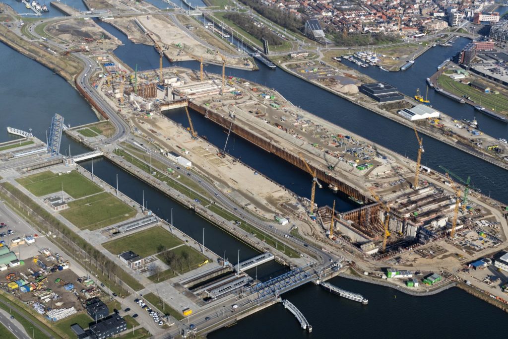 nieuwe sluis terneuzen vertraging