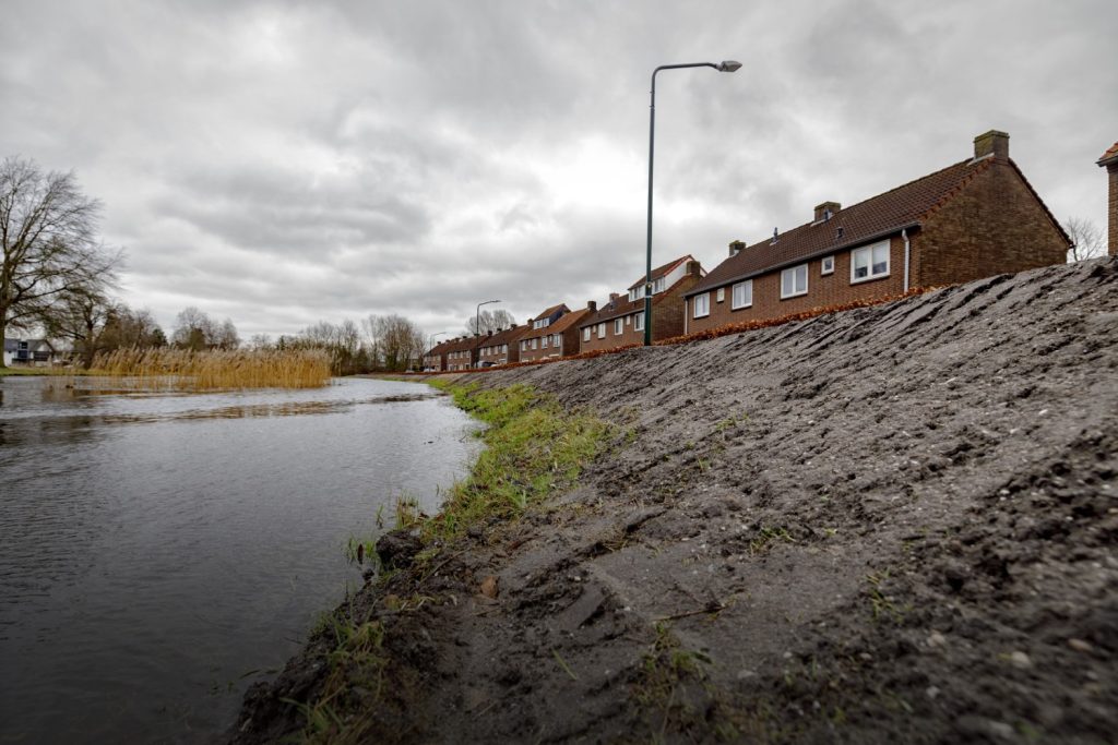 de dommel wateroverlast regen