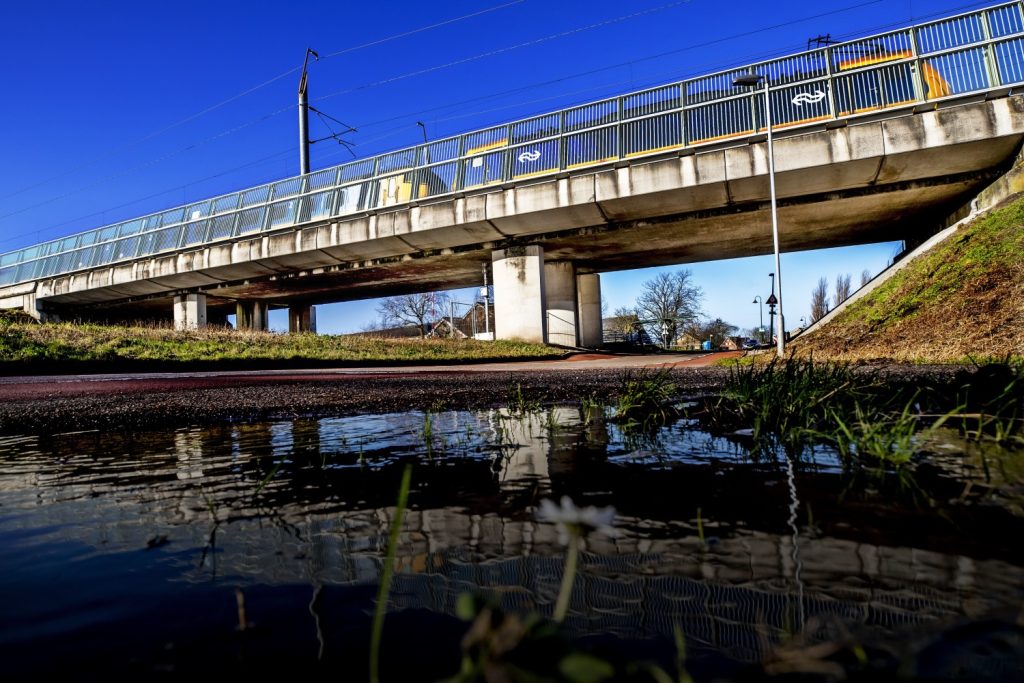 hsl viaduct rijpwetering