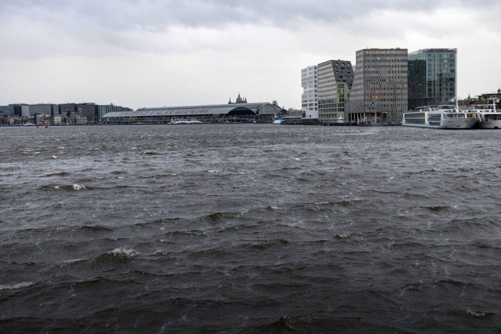 ij hoogwater ciaran amsterdam