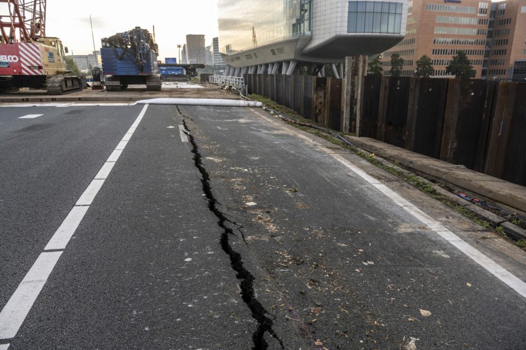 scheur wegdek a10 zuid